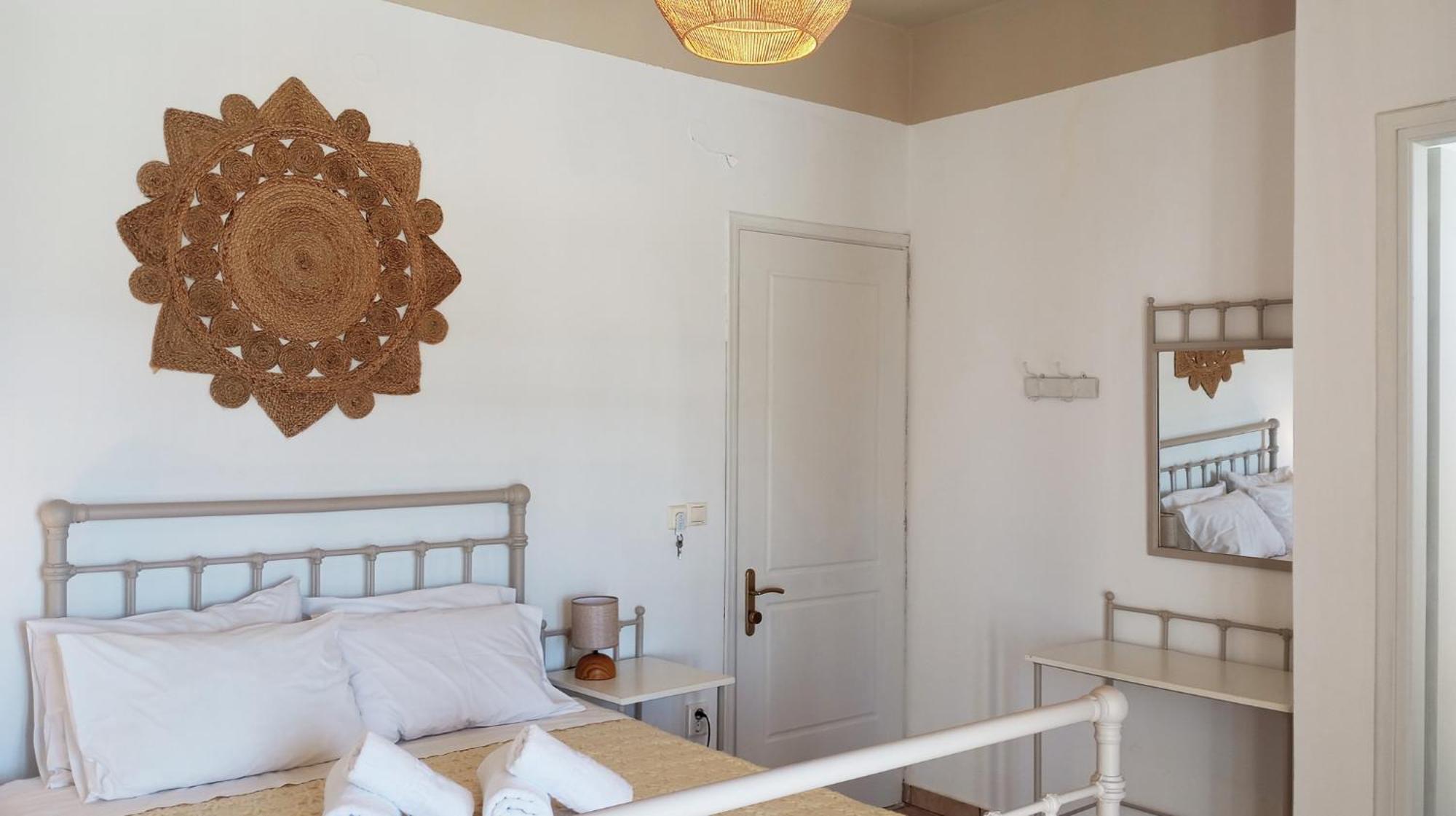 Hotel Agnadi Syros Beachfront &