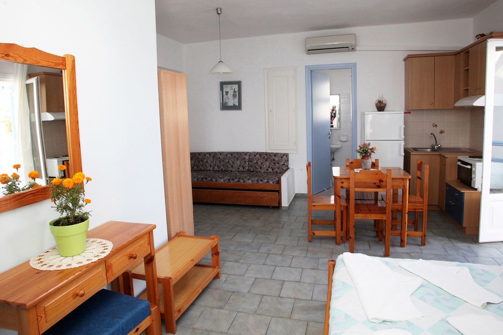 Agnadi Syros Beachfront & Mégas Yialós-Nítes